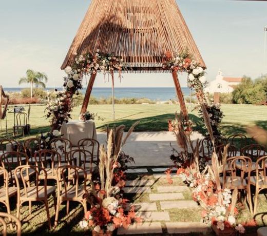 Cavo Zoe Seaside Hotel