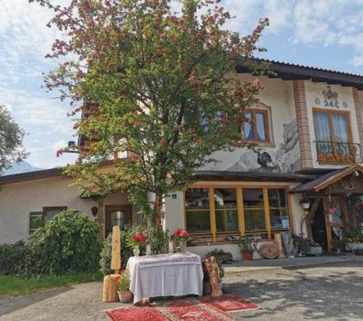 Parterre Ferienwohnung mit grosser Terasse