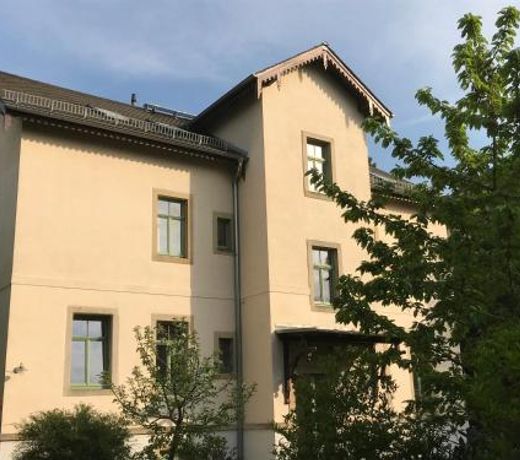 Traumhafte Etagenwohnung in Günderzeitvilla