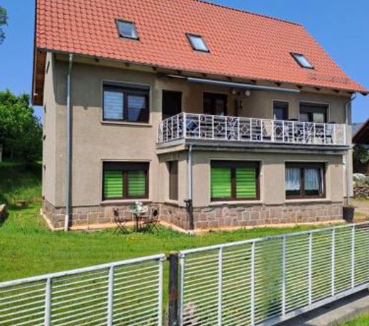 Monteur- und Ferienwohnung im Erdgeschoss - Familie Weber
