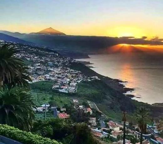 One bedroom house at Candelaria 100 m away from the beach with sea view furnished balcony and wifi