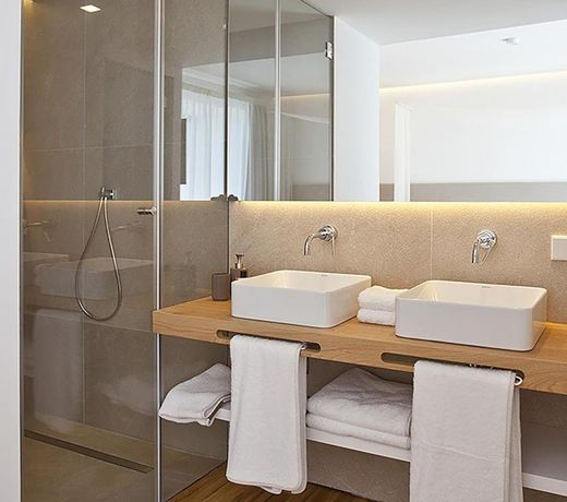Ynaira hotel & Spa