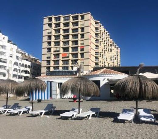 Estudio Luxury Primera Linea de Playa AlmuÃ±ecar Parking Gratuito
