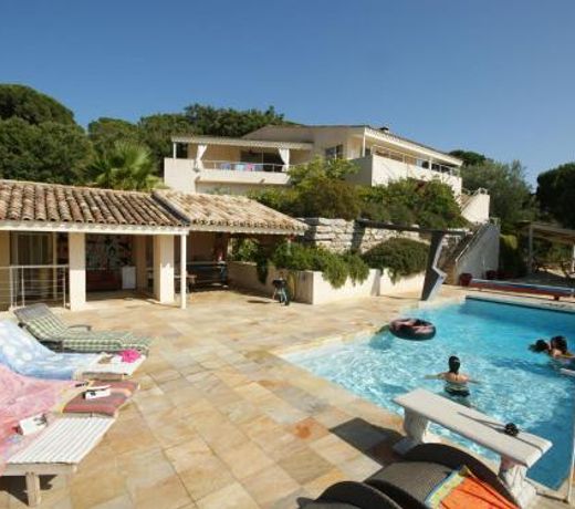 Plushy Villa with Private Pool and Sea Views in La Croix Valmer