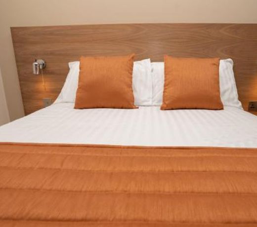Eagle Hotel Luton Airport