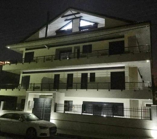 Ioannina Luxury Suites & Apartments