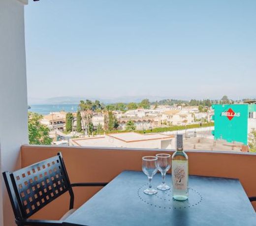 Villa Rosa Apartments