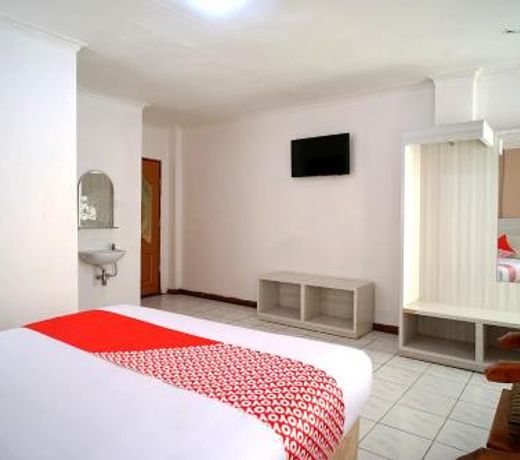 Collection O 2885 Hemra Hotel