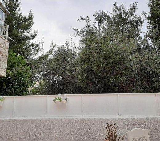 har nof apartment