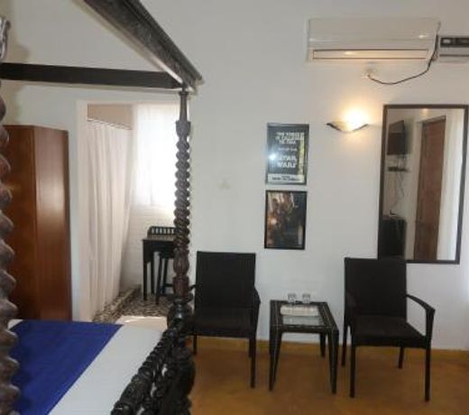 DG Beach Lodge, 3 minute walk to Arambol Beach