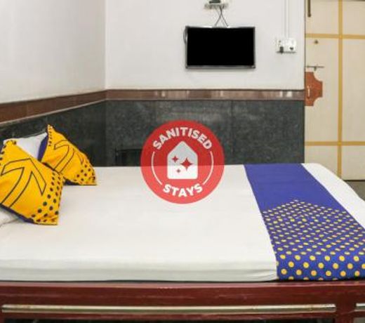SPOT ON 66572 Hotel Gaurav