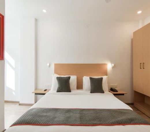 OYO Townhouse 322 Hotel Jaiman