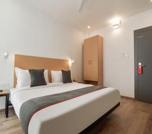 OYO Townhouse 322 Hotel Jaiman