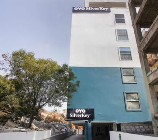 OYO SilverKey 74930 Khajaguda