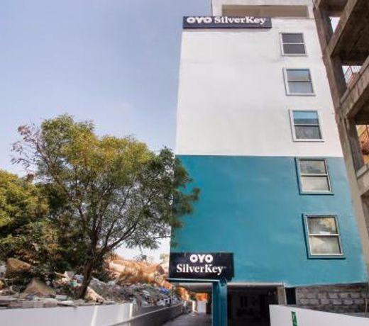 OYO SilverKey 74930 Khajaguda