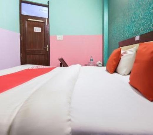 OYO 65698 Vansh Residency