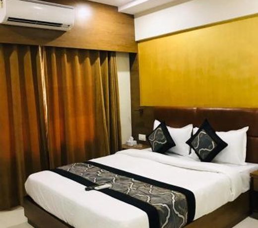 Hotel Crystal Luxury Inn- Bandra