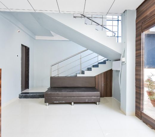 OYO Flagship 61327 Hotel Manish Inn