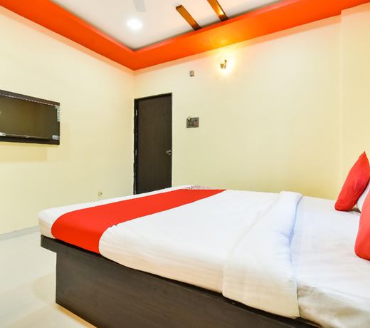 OYO Flagship 61327 Hotel Manish Inn
