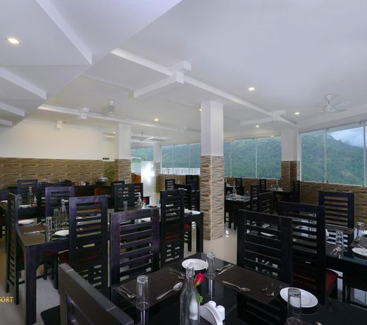 Moonline Resort