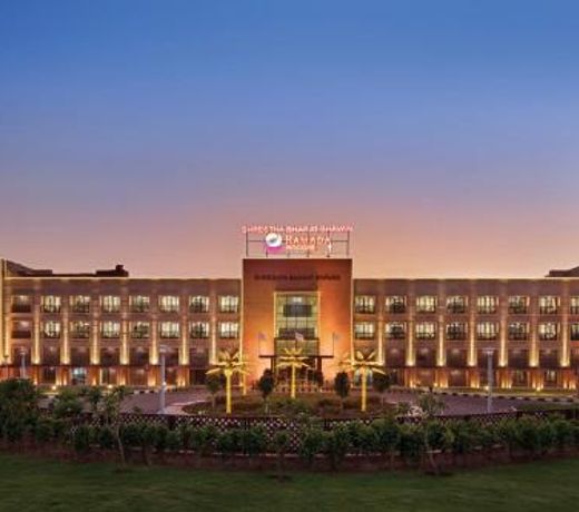 Ramada Encore by Wyndham Statue of Unity