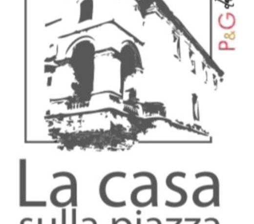 La casa sulla piazza (Historic apartment)