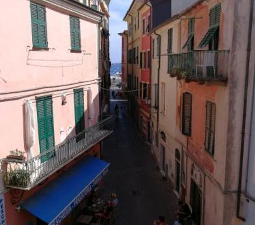 Celle mare con posto auto coperto
