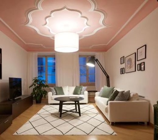 Franciscus Apartments