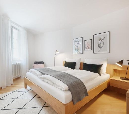 Franciscus Apartments