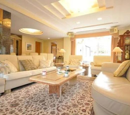 Sapporo Luxury House
