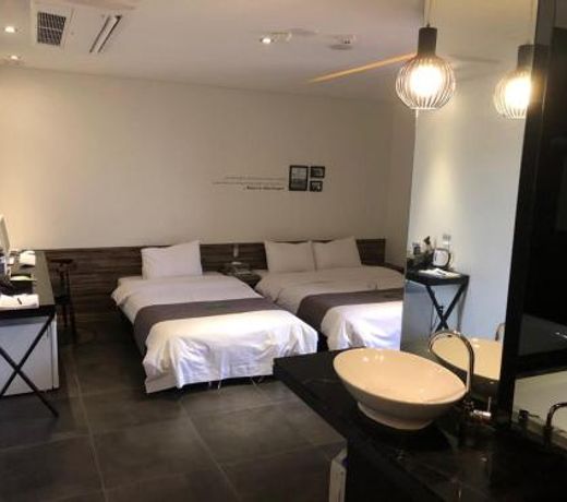 S& Hotel