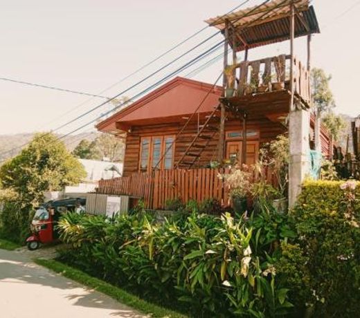 20/20 wood cabana