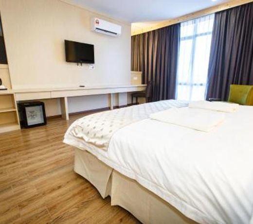 Lintas Platinum Hotel
