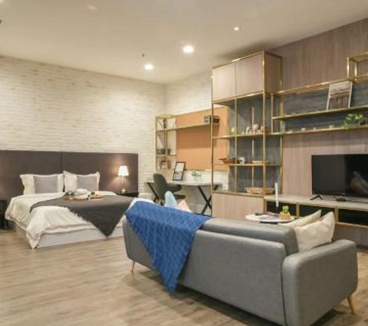 Mid Valley 1km away Verve Suites Old Klang Road