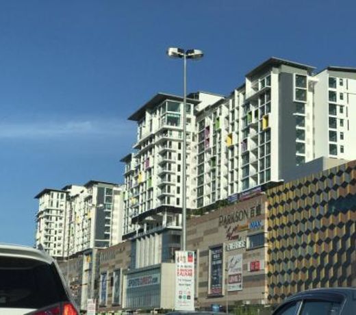 Luco Apartments @ Viva City Megamall