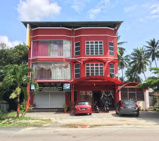 OYO 89653 Anisaa Inn