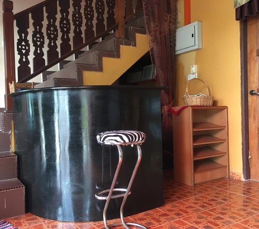 OYO 89653 Anisaa Inn