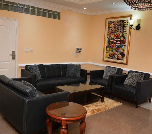 Aishar Residence