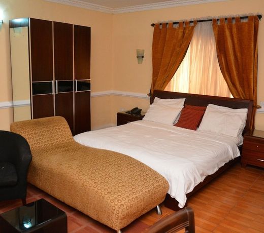 Aishar Residence
