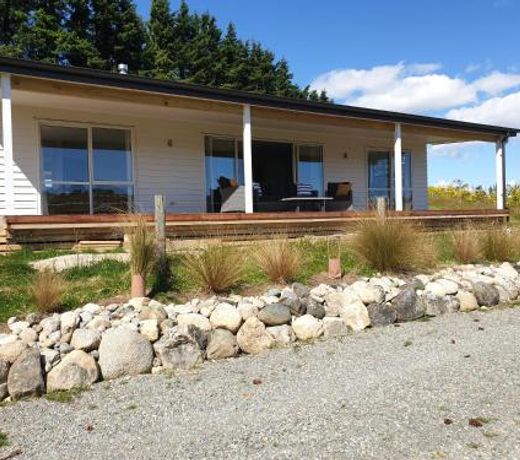 Cottage 45Â° South