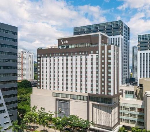 Seda Central Bloc Cebu - Multiple Use Hotel