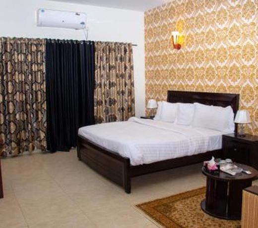 Livin Hub Guest House