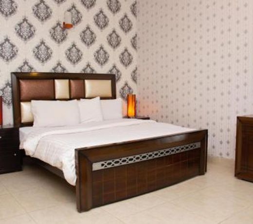 Livin Hub Guest House
