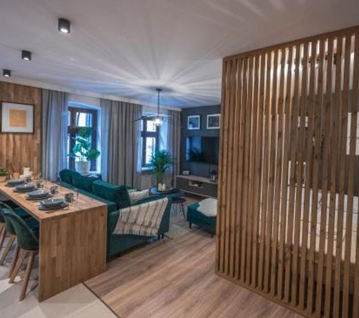 Spacious Apart ~ 150m Main Square ~ Self check-in 24h