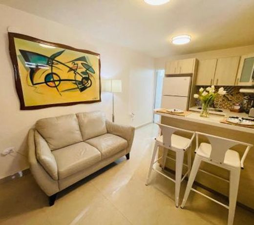 Lovely apartment with laundry & Parking