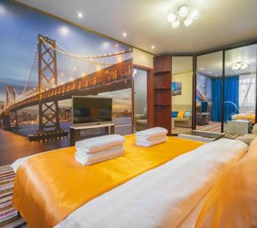 Five Stars with a view of the Ob