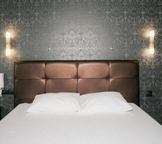 Love Hotel