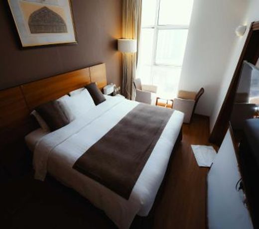 Nour Al Thuria Hotel