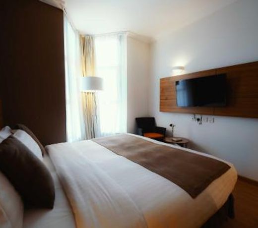 Nour Al Thuria Hotel
