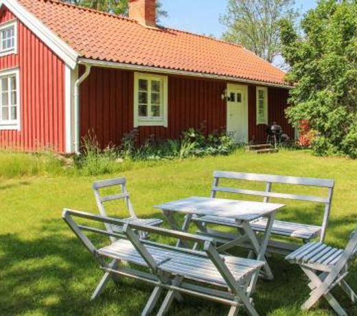 Beautiful home in Gamleby w/ 2 Bedrooms